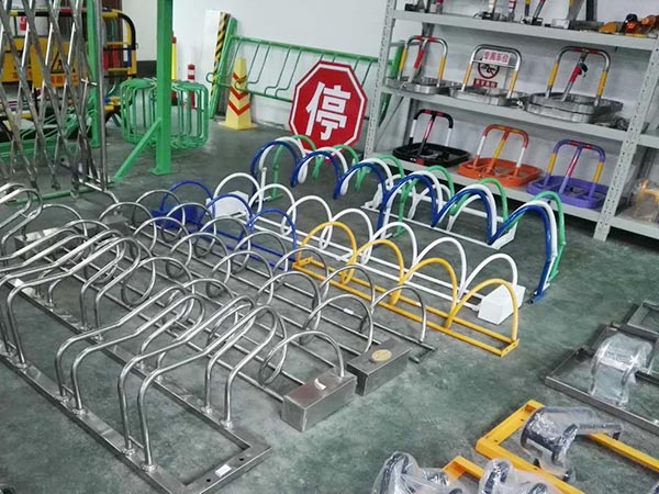 江西非機(jī)動(dòng)車停車架樣品間